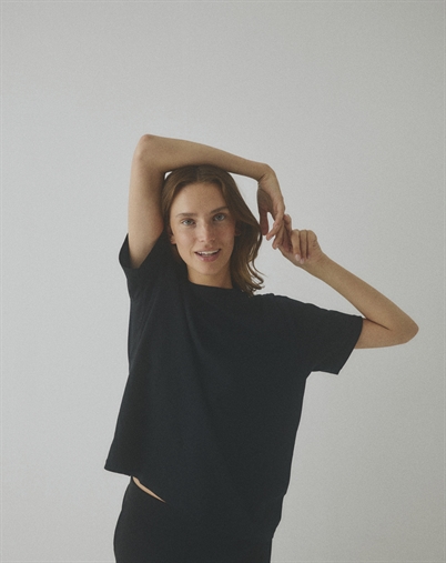 Mbym - JulieM T-Shirt - Black